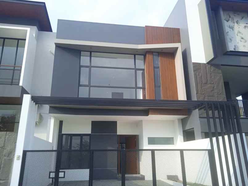 dijual rumah setra duta grande bandung