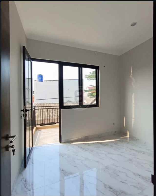 dijual rumah siap hini di kav p k bintaro sektor 5