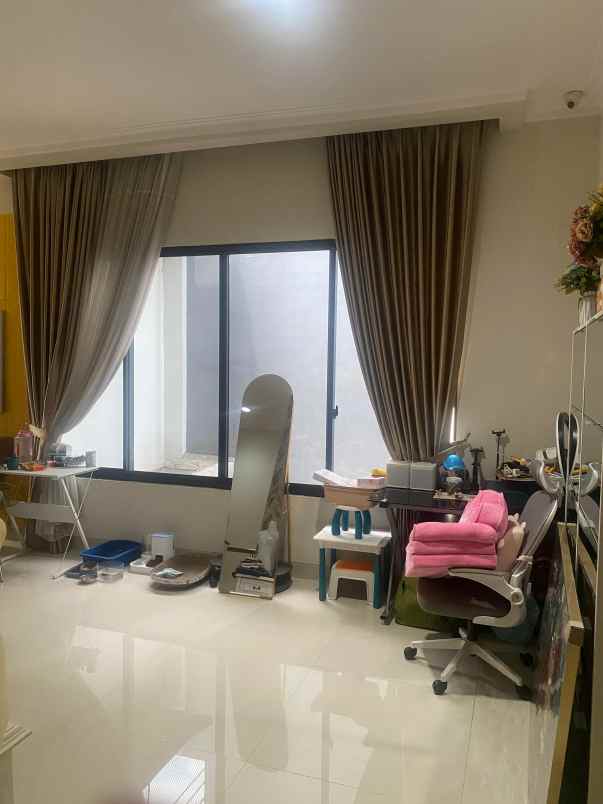 dijual rumah siap huni kota wisata cibubur