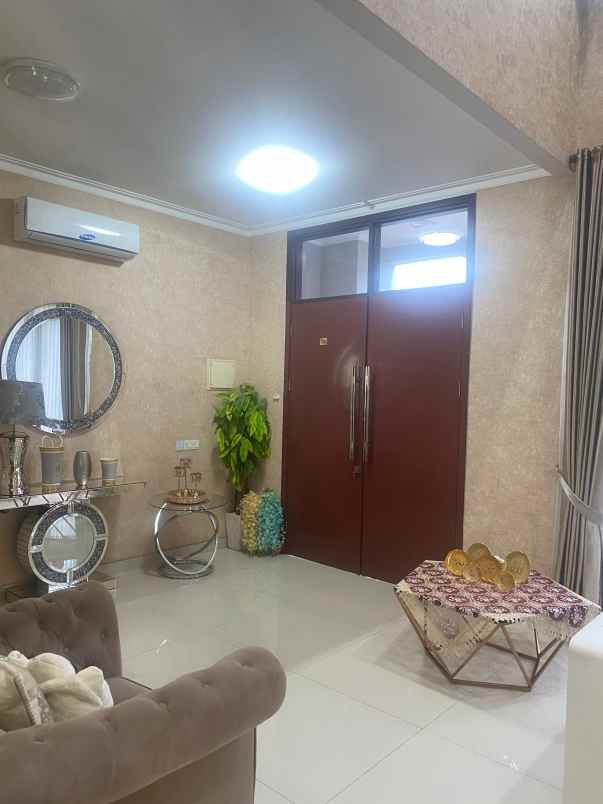 dijual rumah siap huni kota wisata cibubur