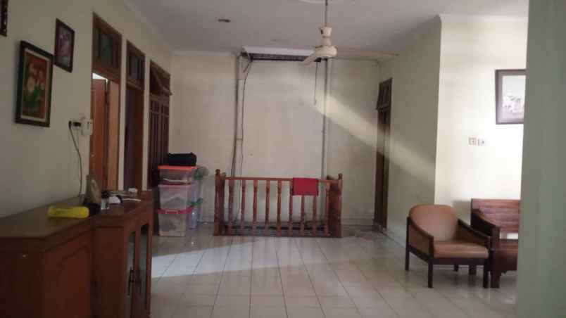 dijual rumah siaphuni di eramas 2000 jakarta timur