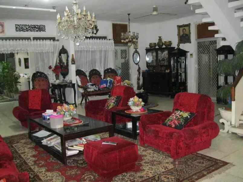 dijual rumah simprug garden