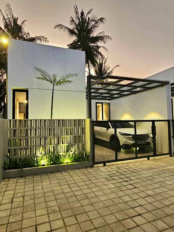 dijual rumah sinduharjo