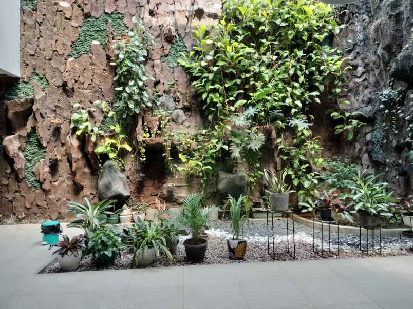 dijual rumah srengseng kembangan