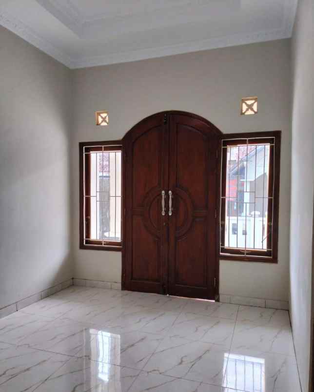 dijual rumah stadion maguwoharjo