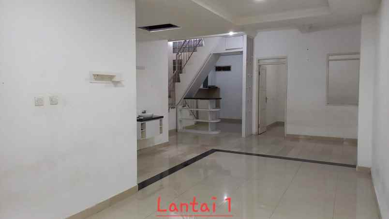 dijual rumah sukanagara dekat griya