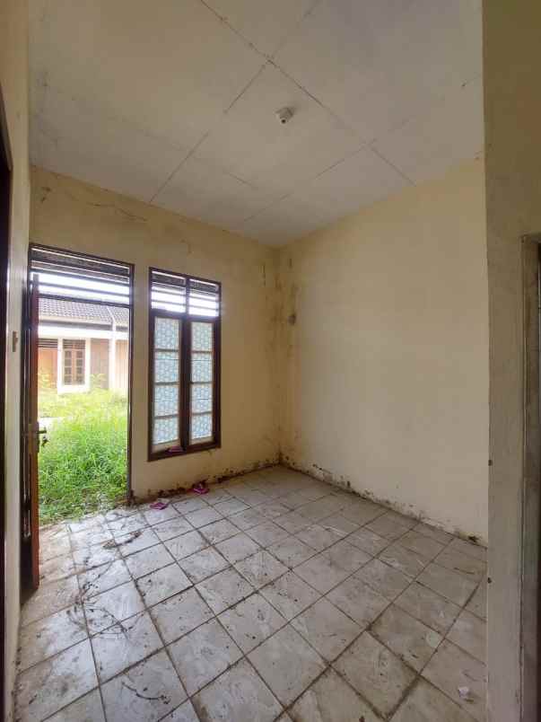 dijual rumah sultana residence