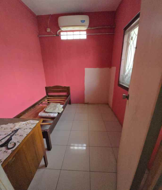 dijual rumah summarecon kelapa molek