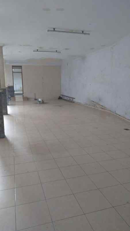 dijual rumah supratman