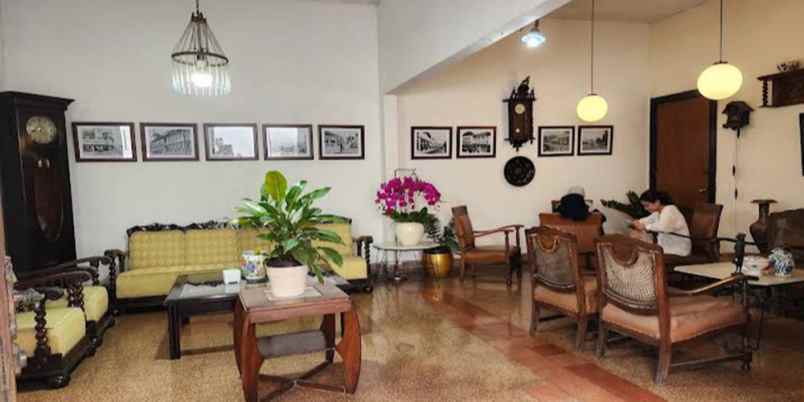 dijual rumah surapati