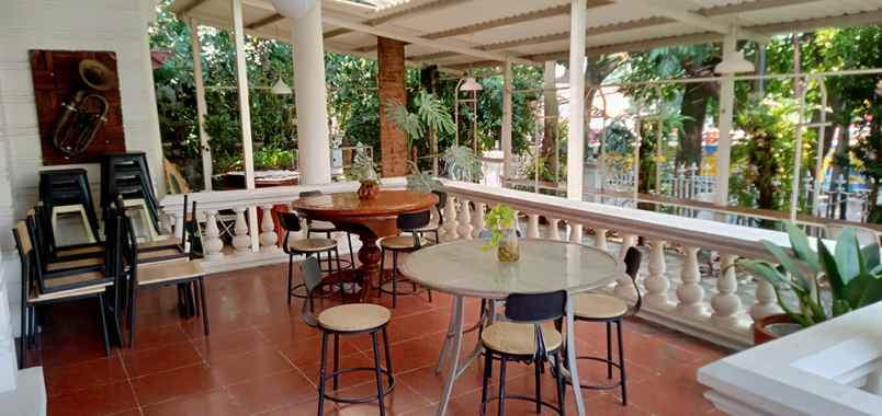 dijual rumah surapati