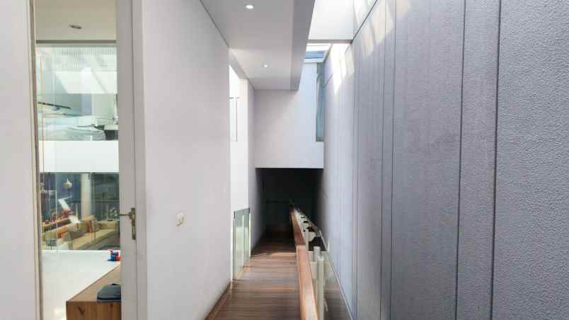 dijual rumah sutorejo prima tengah
