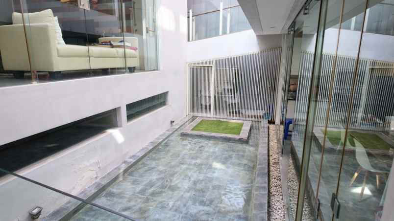 dijual rumah sutorejo prima tengah