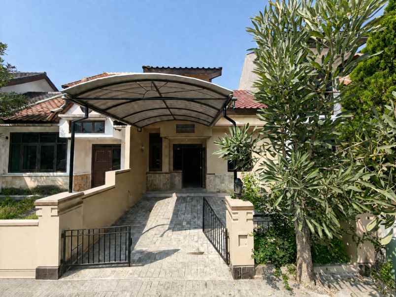 dijual rumah taman gapura