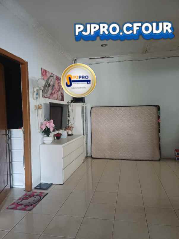 dijual rumah taman harapan baru