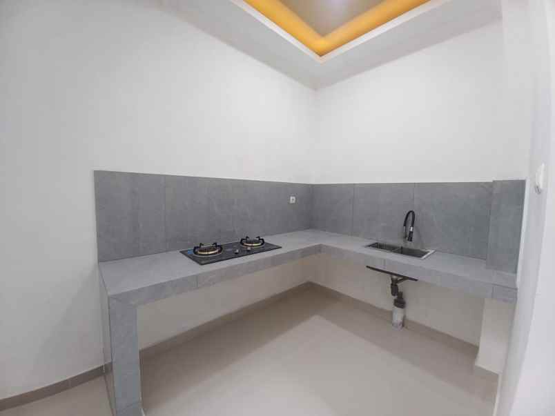 dijual rumah taman kebalen