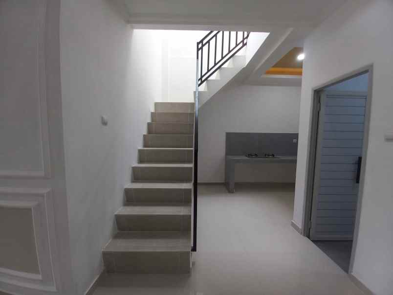 dijual rumah taman kebalen