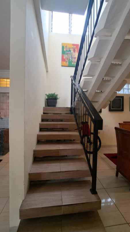 dijual rumah tamansiswa lodaya