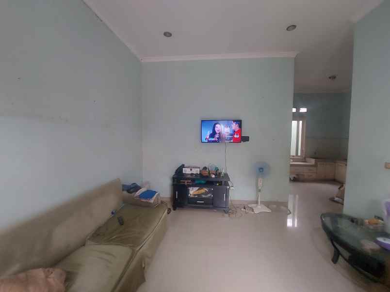 dijual rumah tanah baru townhouse