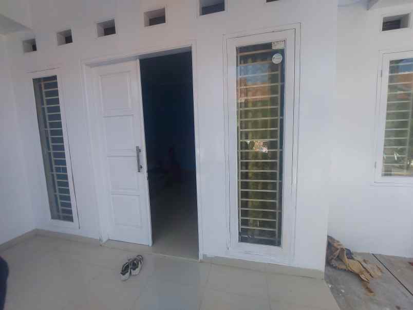 dijual rumah tanah baru townhouse