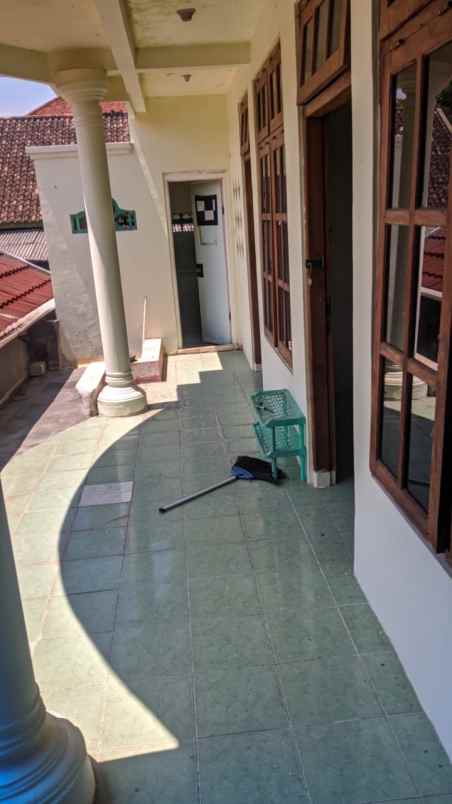 dijual rumah tengah kota magetan