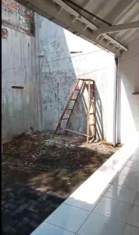 dijual rumah terusan kerinci