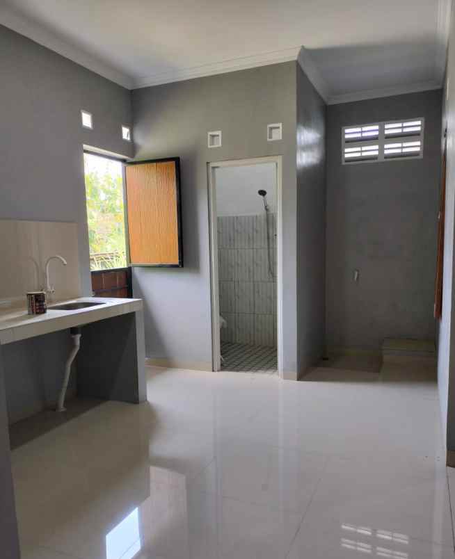 dijual rumah tirtomartani