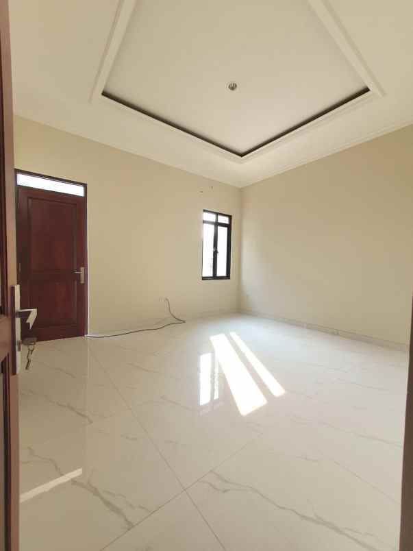 dijual rumah trjap084