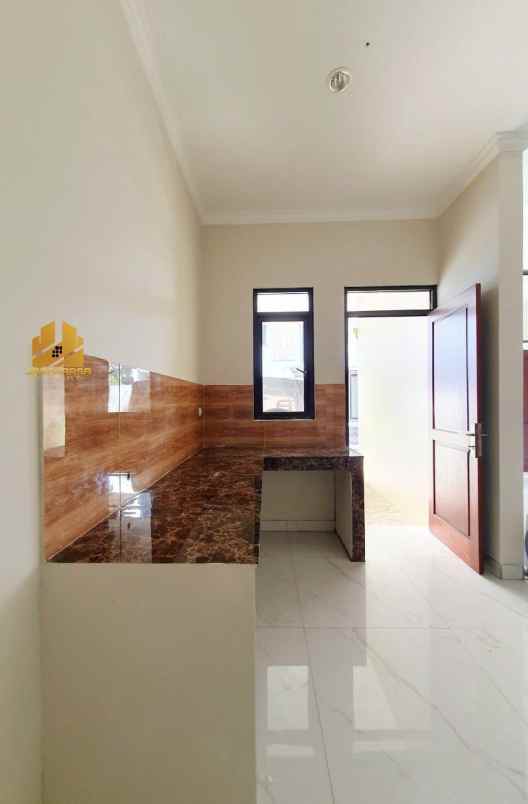 dijual rumah trjap084