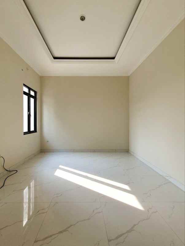 dijual rumah trjap084