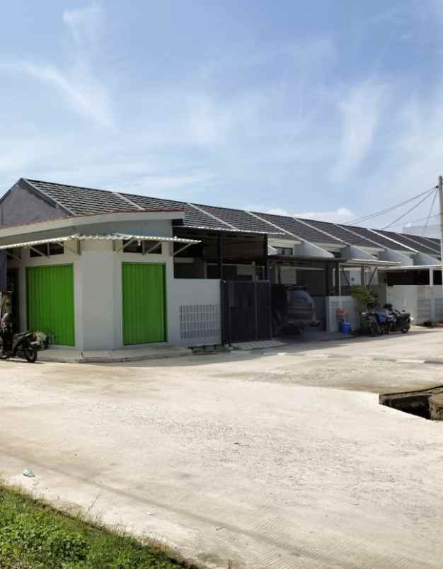 dijual rumah ujung harapan