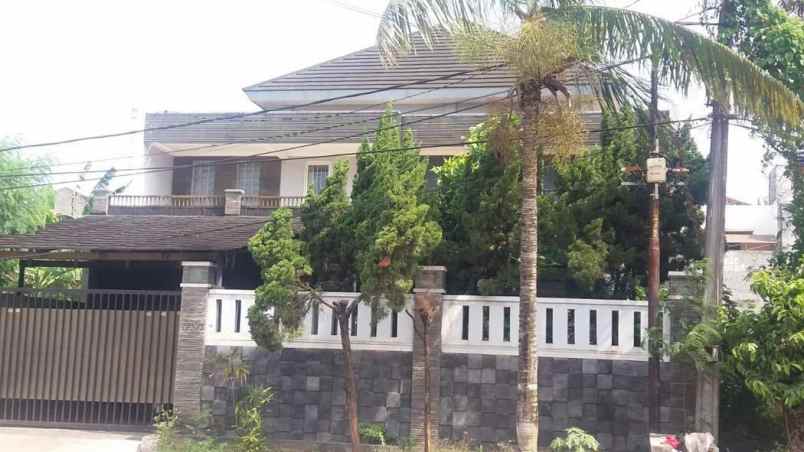 dijual rumah utan kayu