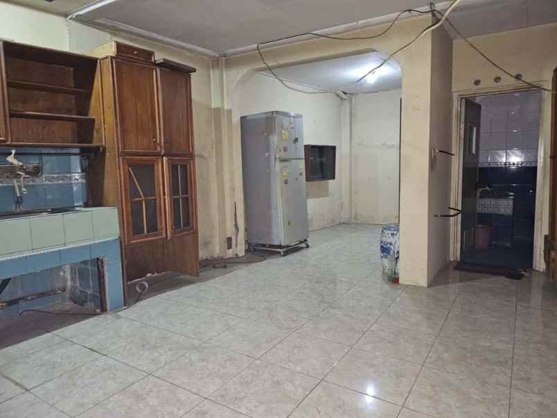 dijual rumah utan kayu