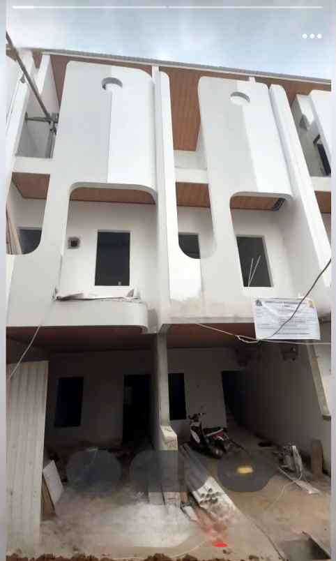 dijual rumah utan kayu utara matraman