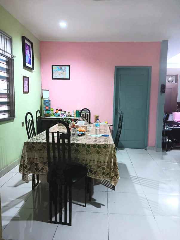 dijual rumah villa bintaro indah