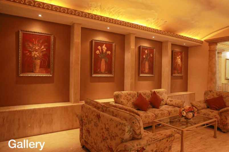 dijual rumah villa bukit regency