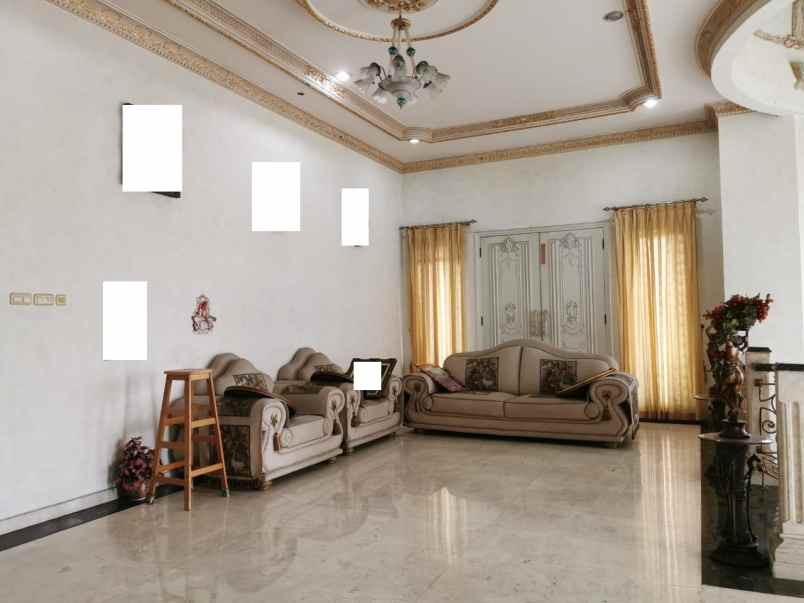 dijual rumah villa gading indah kelapa