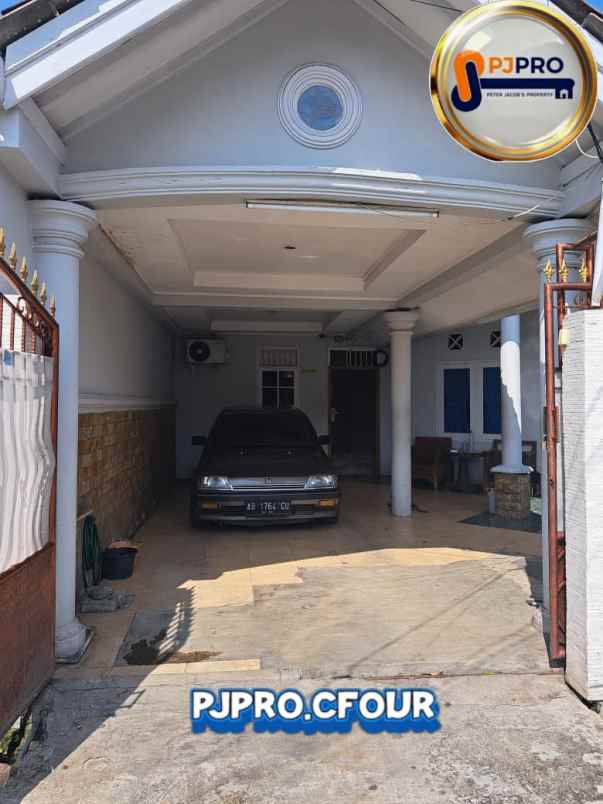 dijual rumah villa indah permai