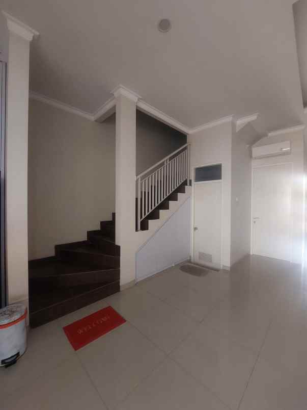 dijual rumah villa kalijudan indah