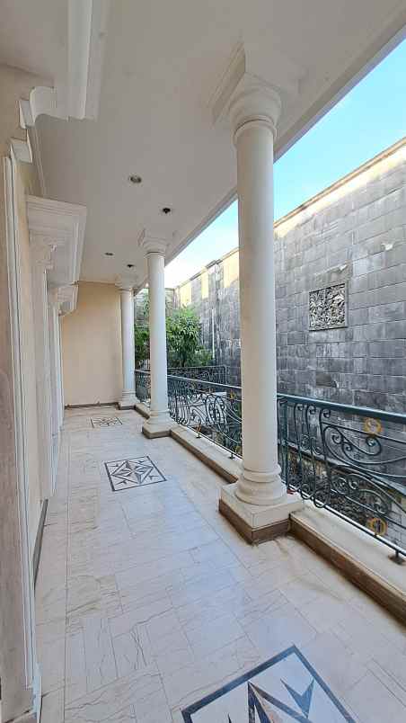 dijual rumah villa permata gading koja