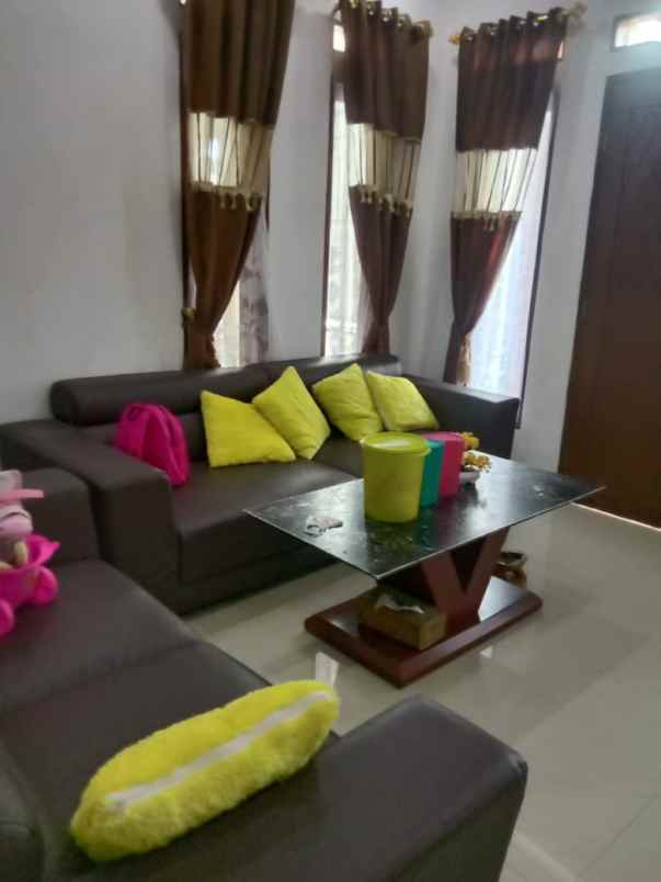 dijual rumah villa rizki ilhami