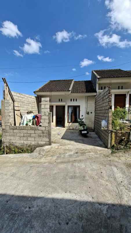 dijual rumah vismaya residence