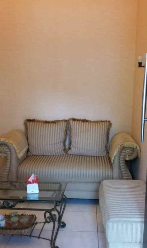 dijual rumah wiguna