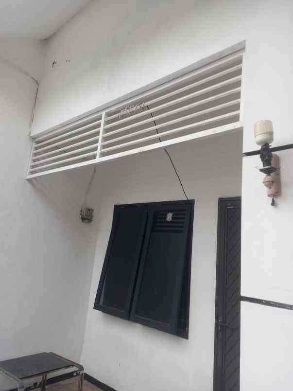 dijual rumah wiguna