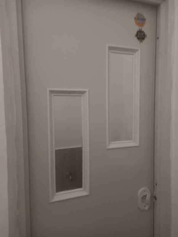 dijual rumah wiguna