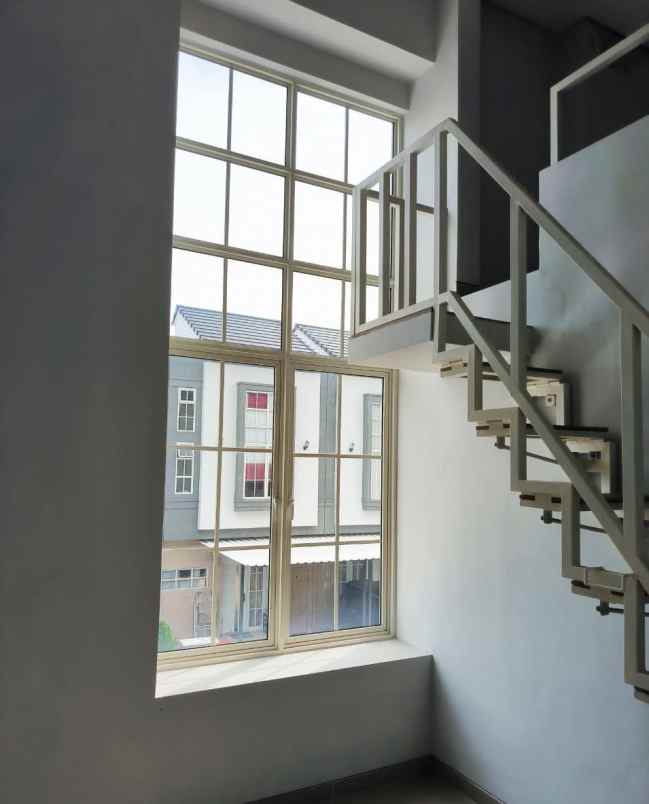 dijual rumah wisata bukit mas