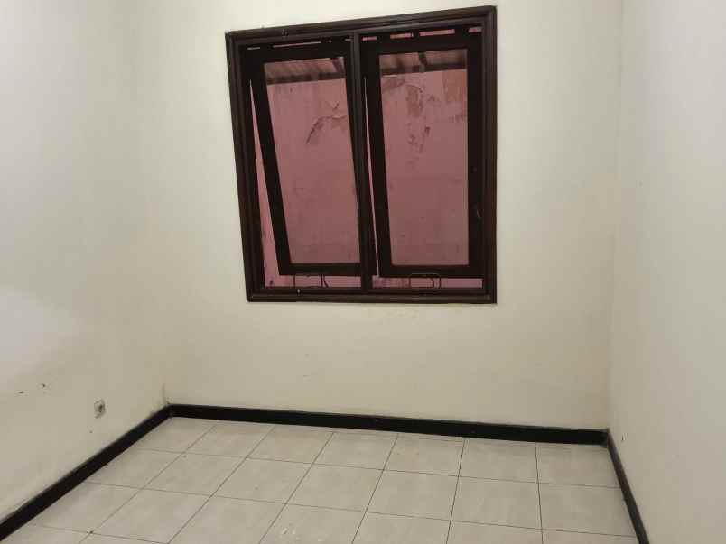 dijual rumah woodland citraland