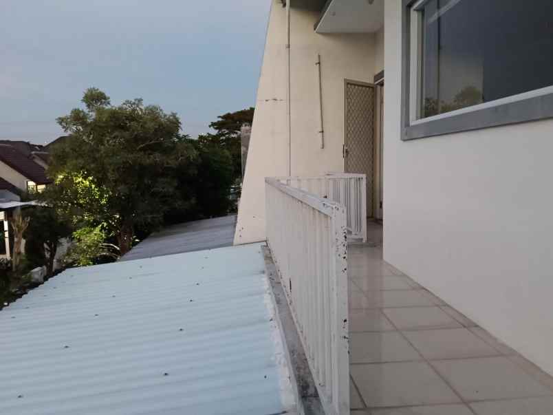 dijual rumah woodland citraland