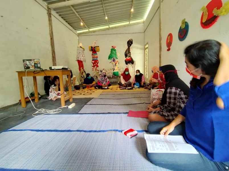 dijual tanah beserta cafe rumah di jalan kaliurang