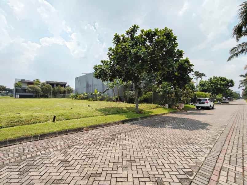dijual tanah graha famili